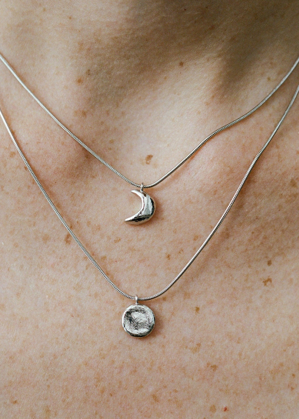 SUN AND MOON NECKLACE_SILVER