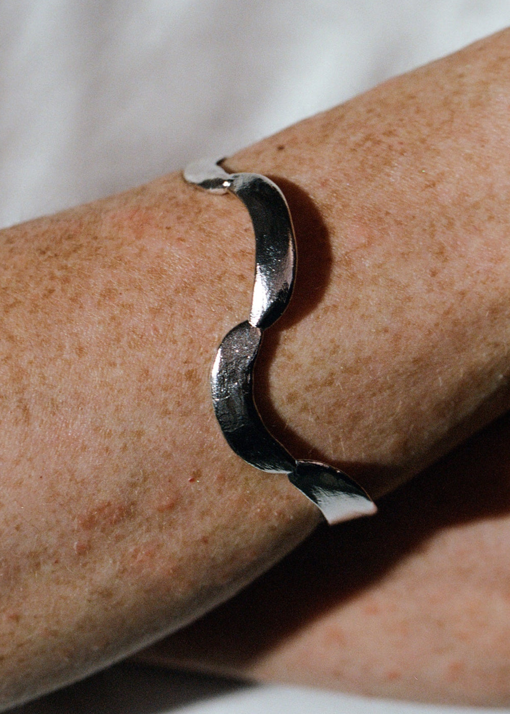 MOON PHASE BANGLE_SILVER