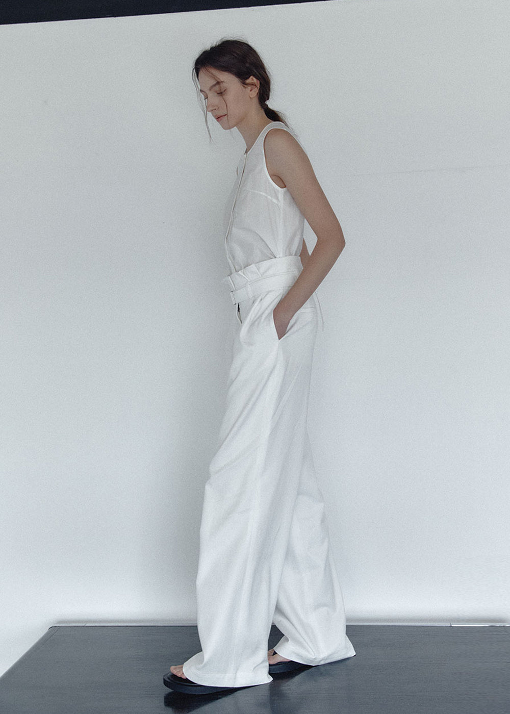 TWO-WAY BELTED JUMPSUIT_WHITE