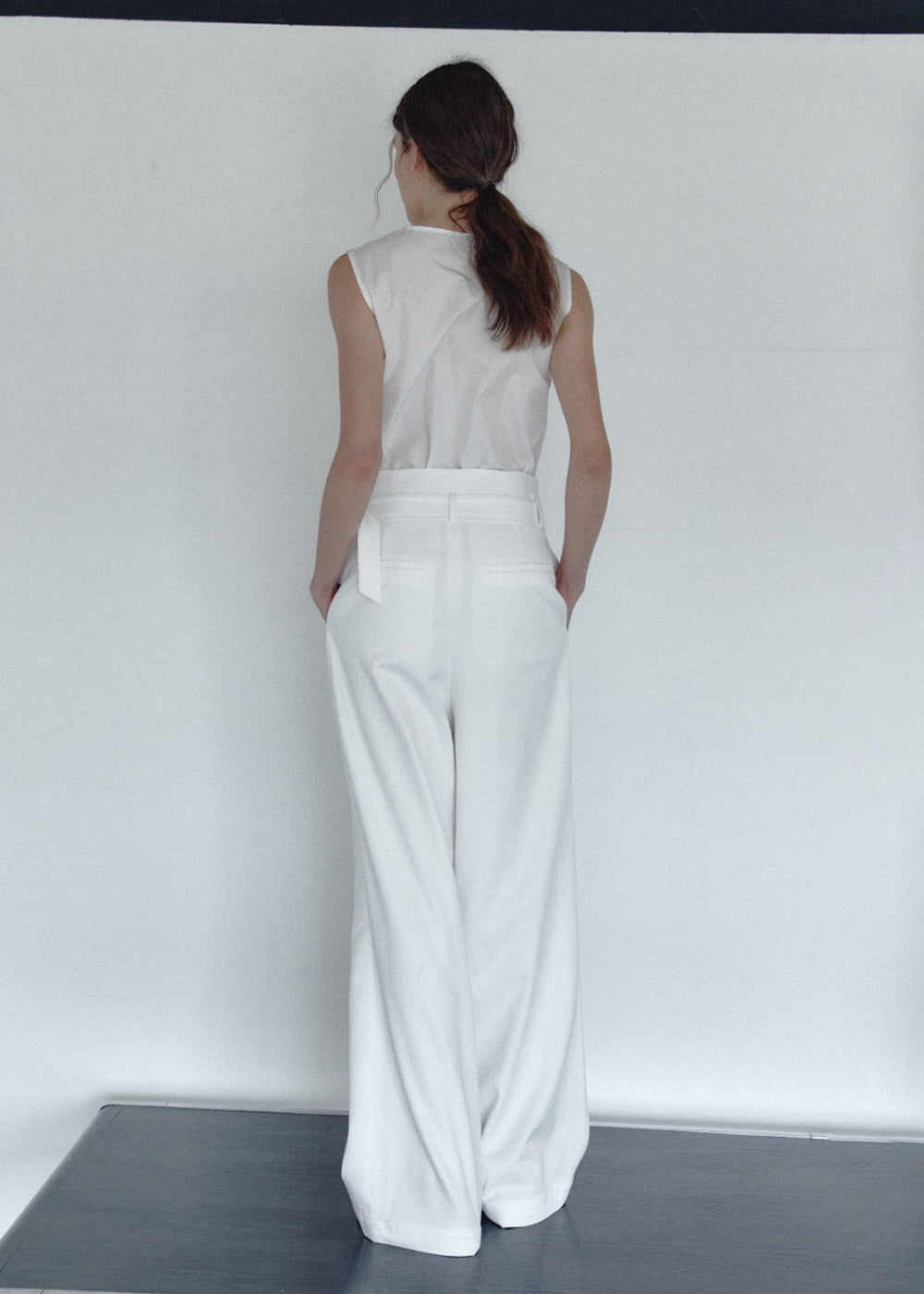 TWO-WAY BELTED JUMPSUIT_WHITE