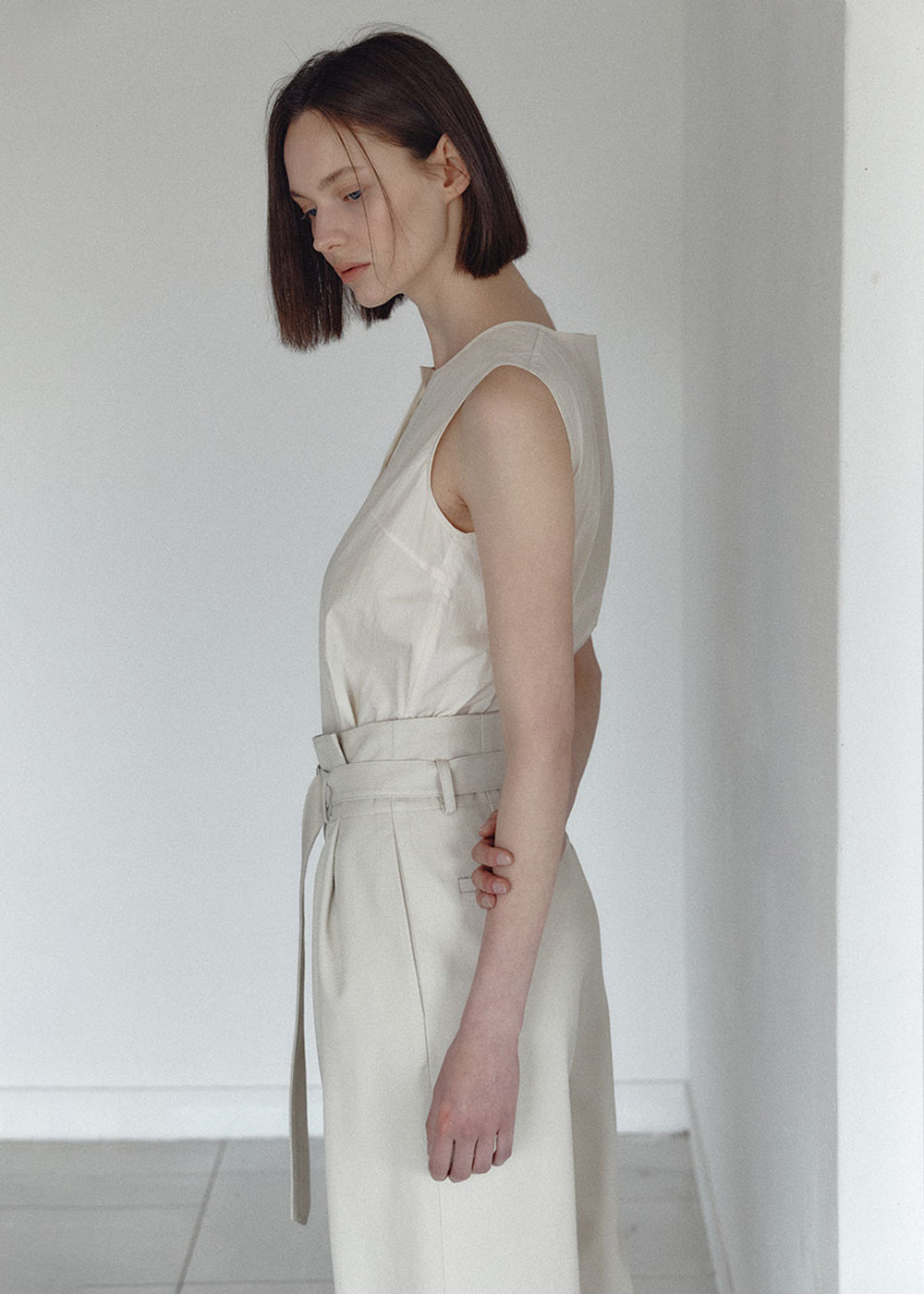 TWO-WAY BELTED JUMPSUIT_BEIGE