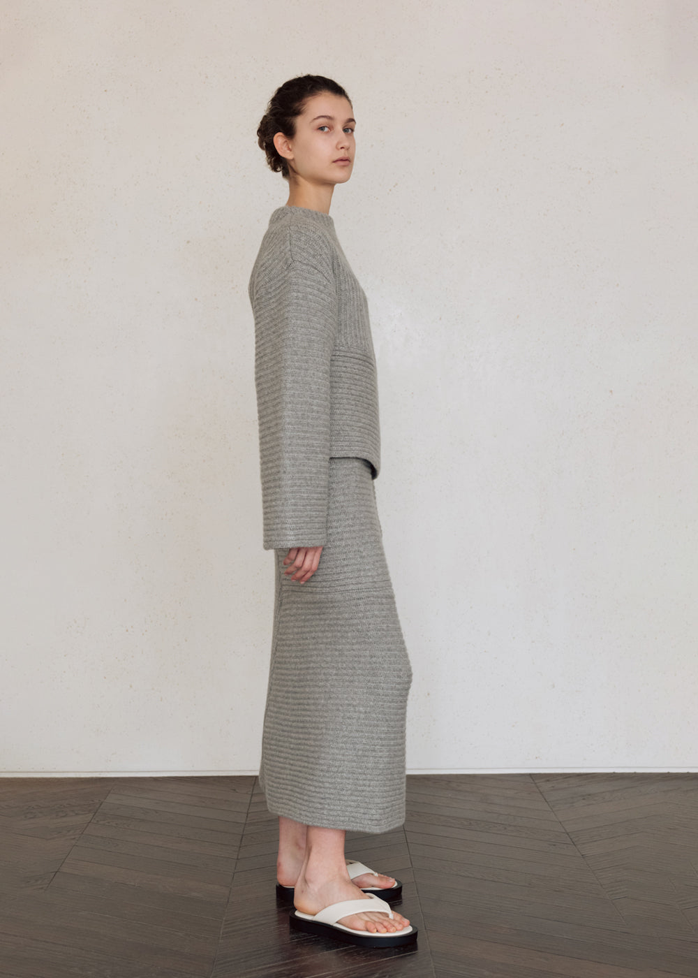 UNBALANCED MOCK NECK RIBBED SWEATER_GREY