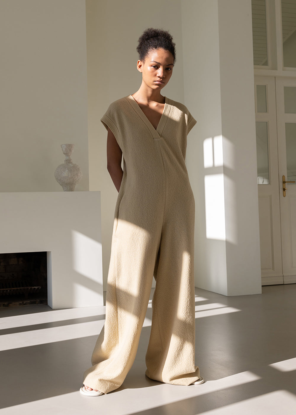 WOOL STITCH V-NECK JUMPSUIT BEIGE